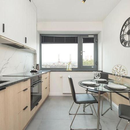 Apartport Wyjatkowe Apartamenty Z Widokiem Na Port W Gdyni By Noclegi Renters Gdynia Buitenkant foto